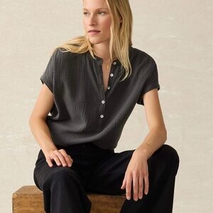 Faherty Organic Cotton Gauze Top Button Up Short Sleeve Shirt. Women’s Small